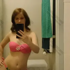 Emese, Szexpartner XIV. kerület, 33 év Nő XIV. kerület Budapest Magyarország, +36306904533