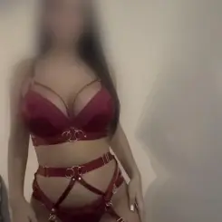 Bianka, Szexpartner VII. kerület, 18 év Nő VII. kerület Budapest Magyarország, +36304239396